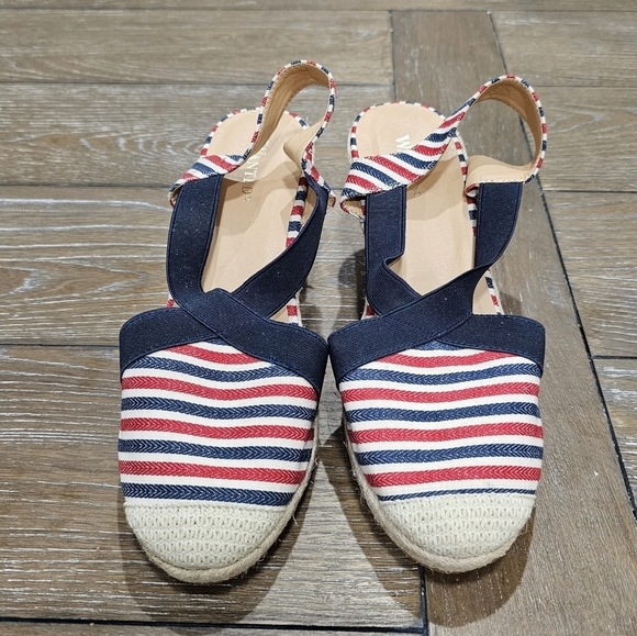Wanted Espadrille Wedge, Szie 8.5  NWT - Picture 3 of 9